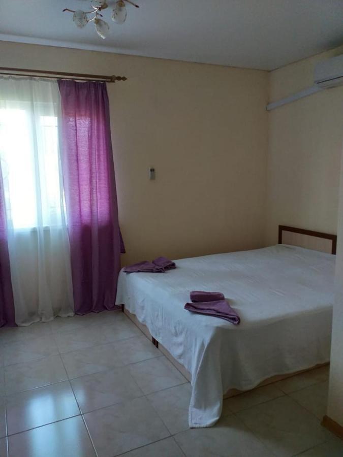 Solnechny Bereg Guest House Gudauta Esterno foto