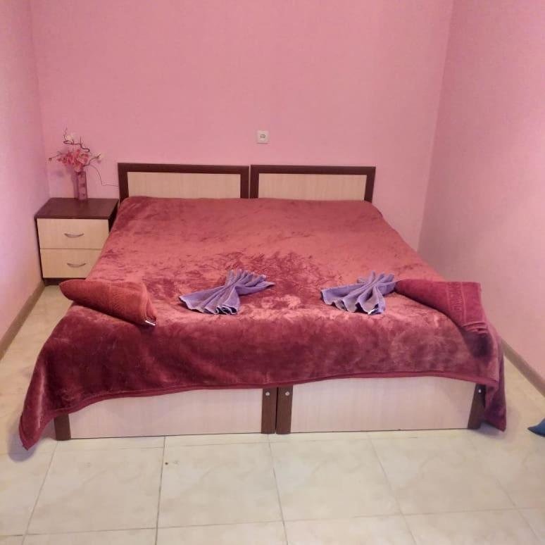 Solnechny Bereg Guest House Gudauta Esterno foto