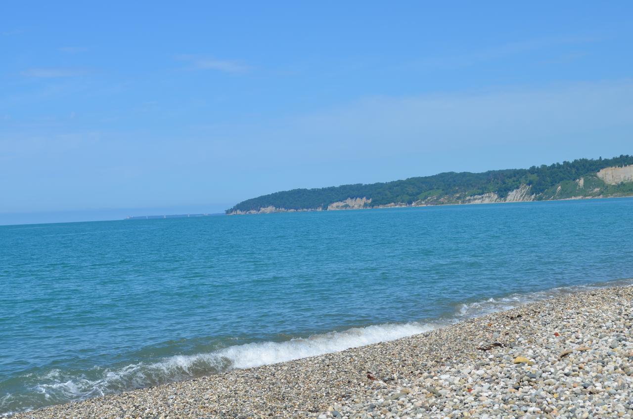Solnechny Bereg Guest House Gudauta Esterno foto
