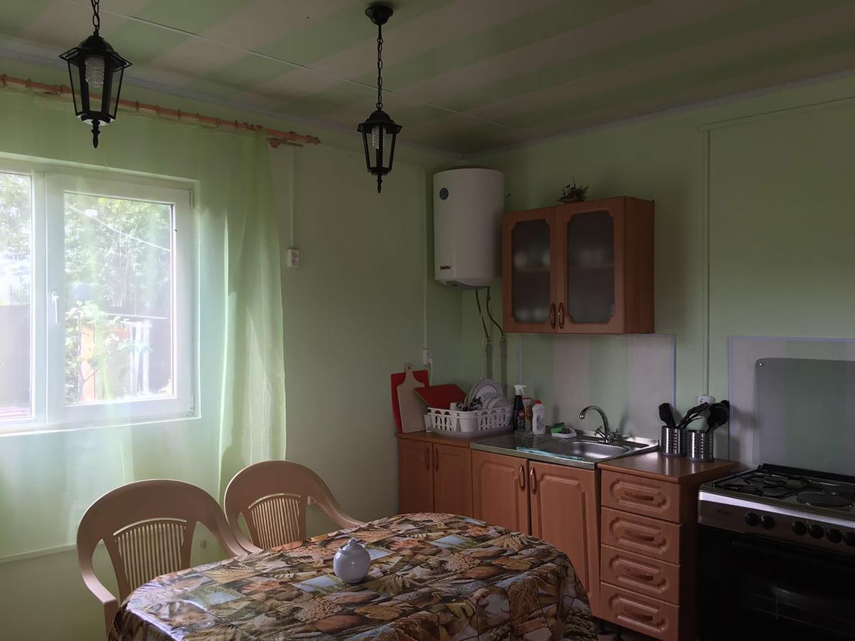 Solnechny Bereg Guest House Gudauta Esterno foto