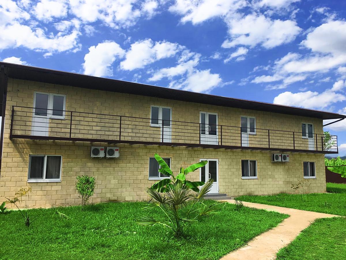 Solnechny Bereg Guest House Gudauta Esterno foto