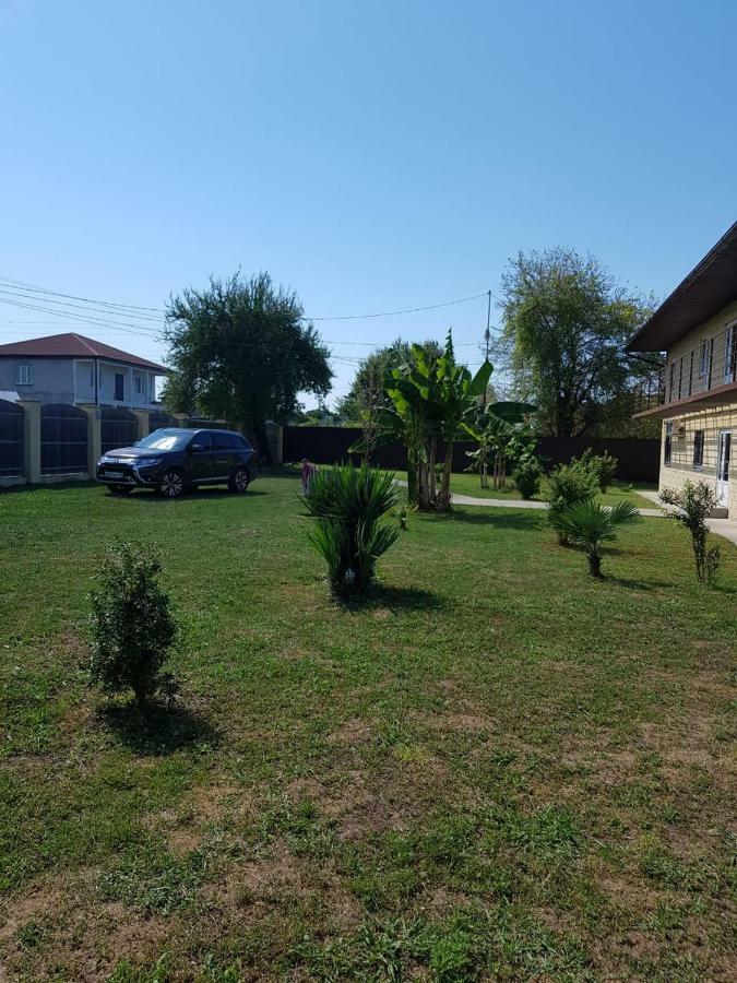 Solnechny Bereg Guest House Gudauta Esterno foto