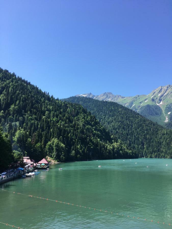 Solnechny Bereg Guest House Gudauta Esterno foto